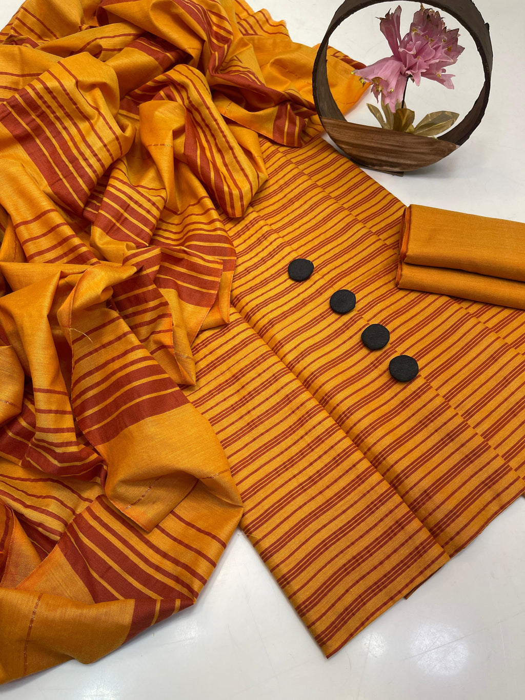 Khaddi Lawn 3pc Dress